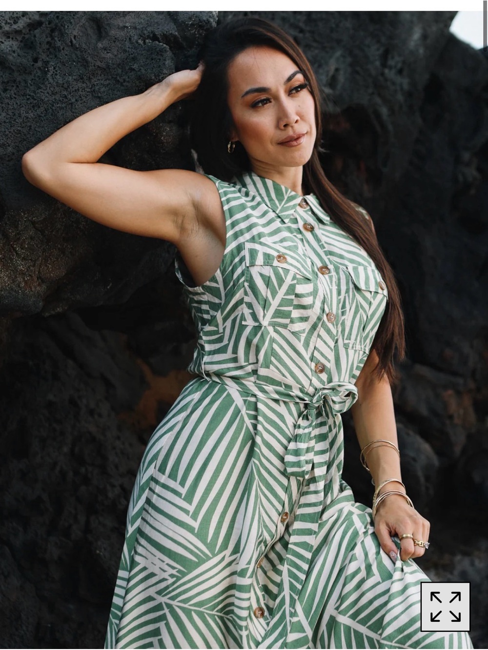 Lexbreezy Sleeveless Green Palm-Print Button Front dress